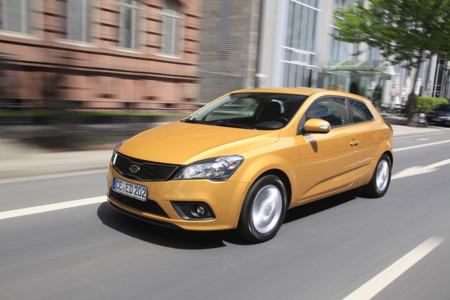  Kia pro_cee&rsquo;d EcoDynamics 2011 года  (фото 40 из 133)